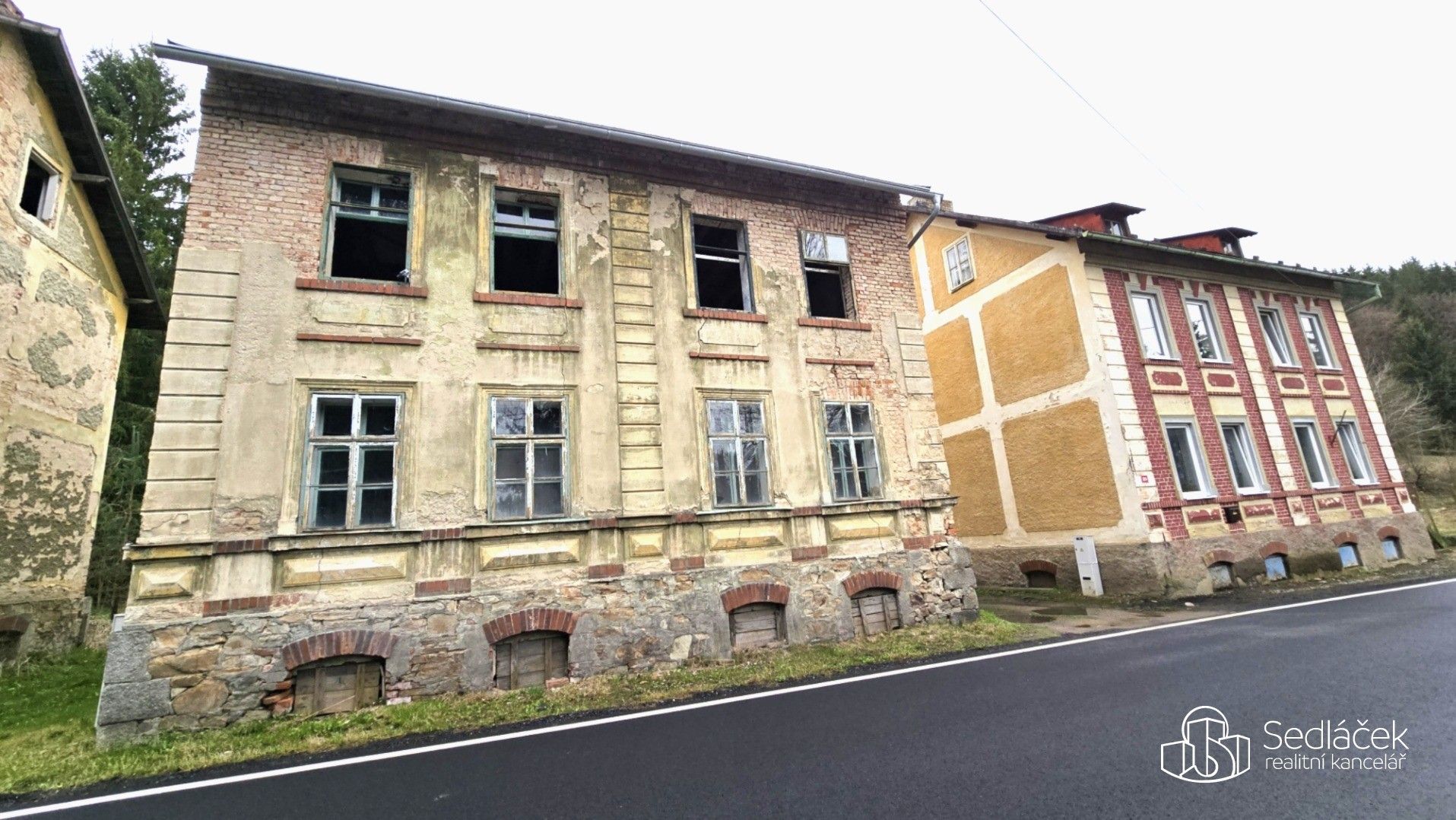 Prodej domu 300 m² - foto 3