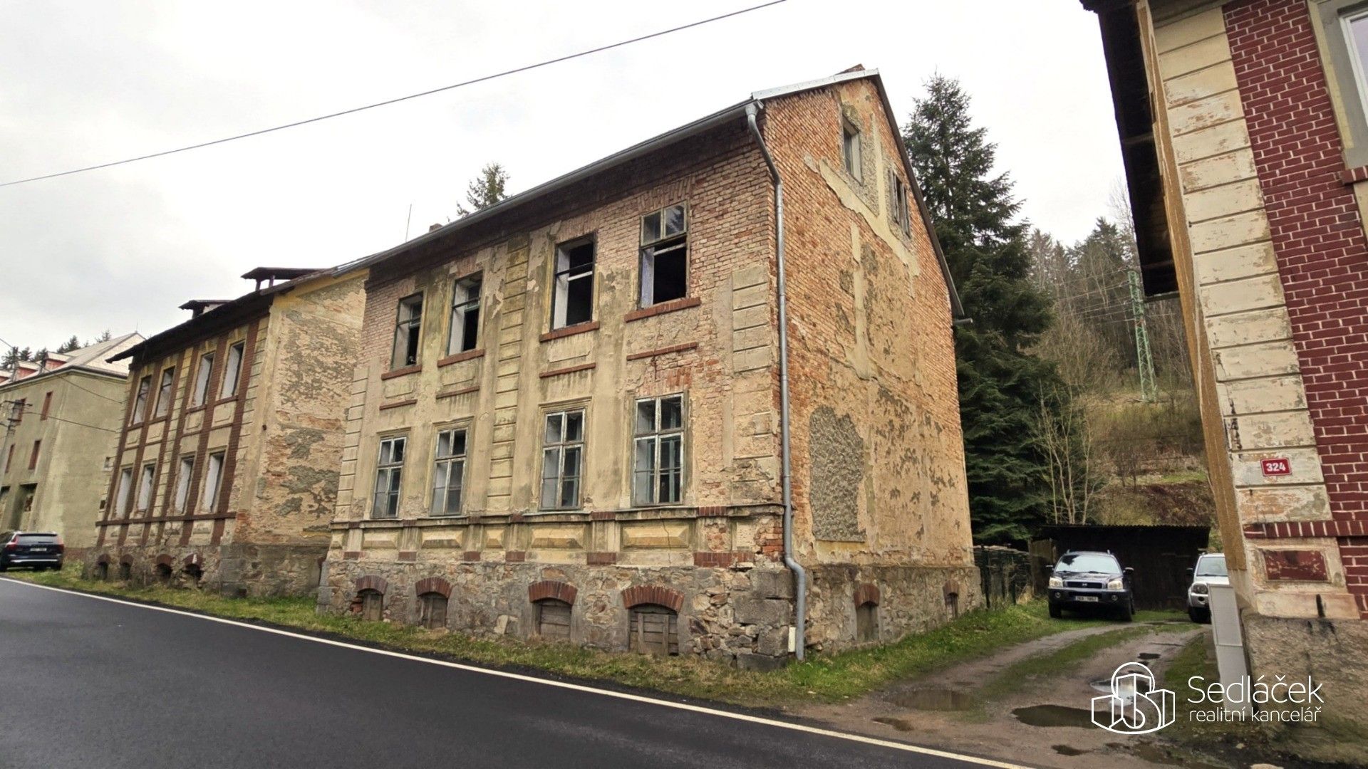Prodej domu 300 m² - foto 4