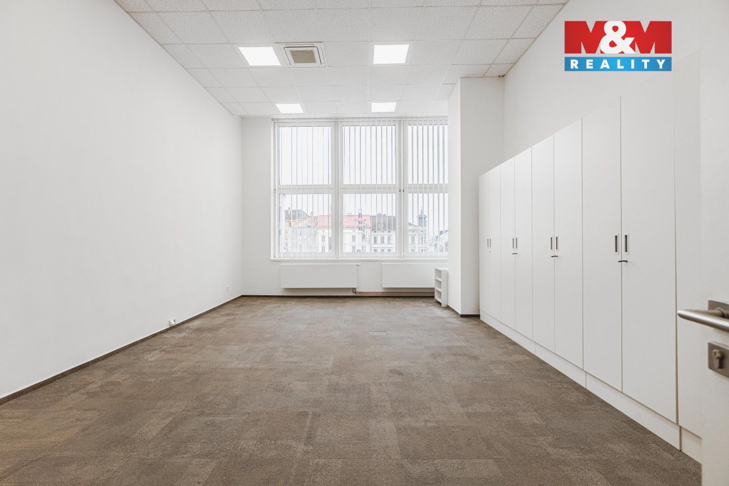 Pronájem komerčního prostoru 396 m² - foto 12