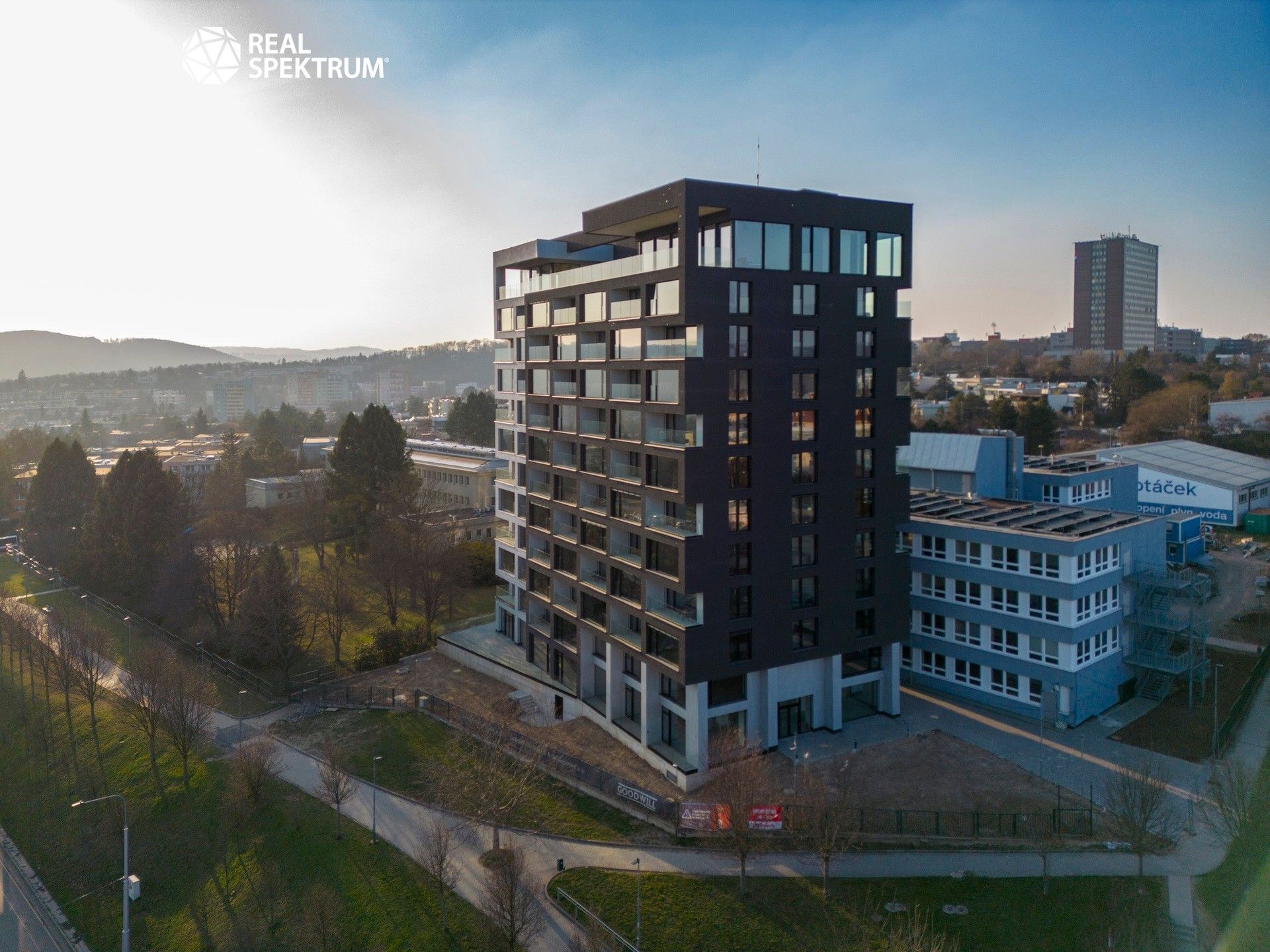 Pronájem bytu 1+kk 35 m² - foto 16
