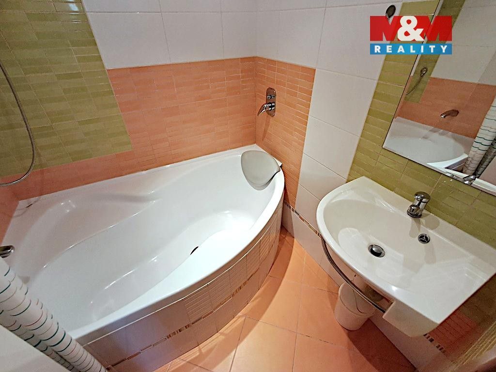 Pronájem bytu 3+kk 63 m² - foto 12