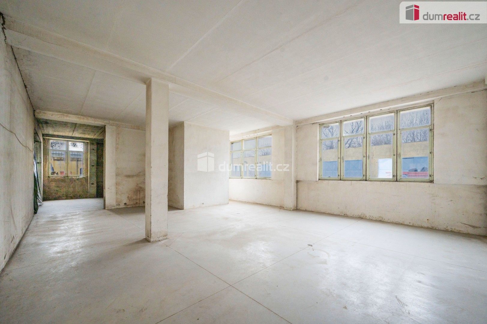 Prodej komerčního prostoru 2752 m² - foto 5