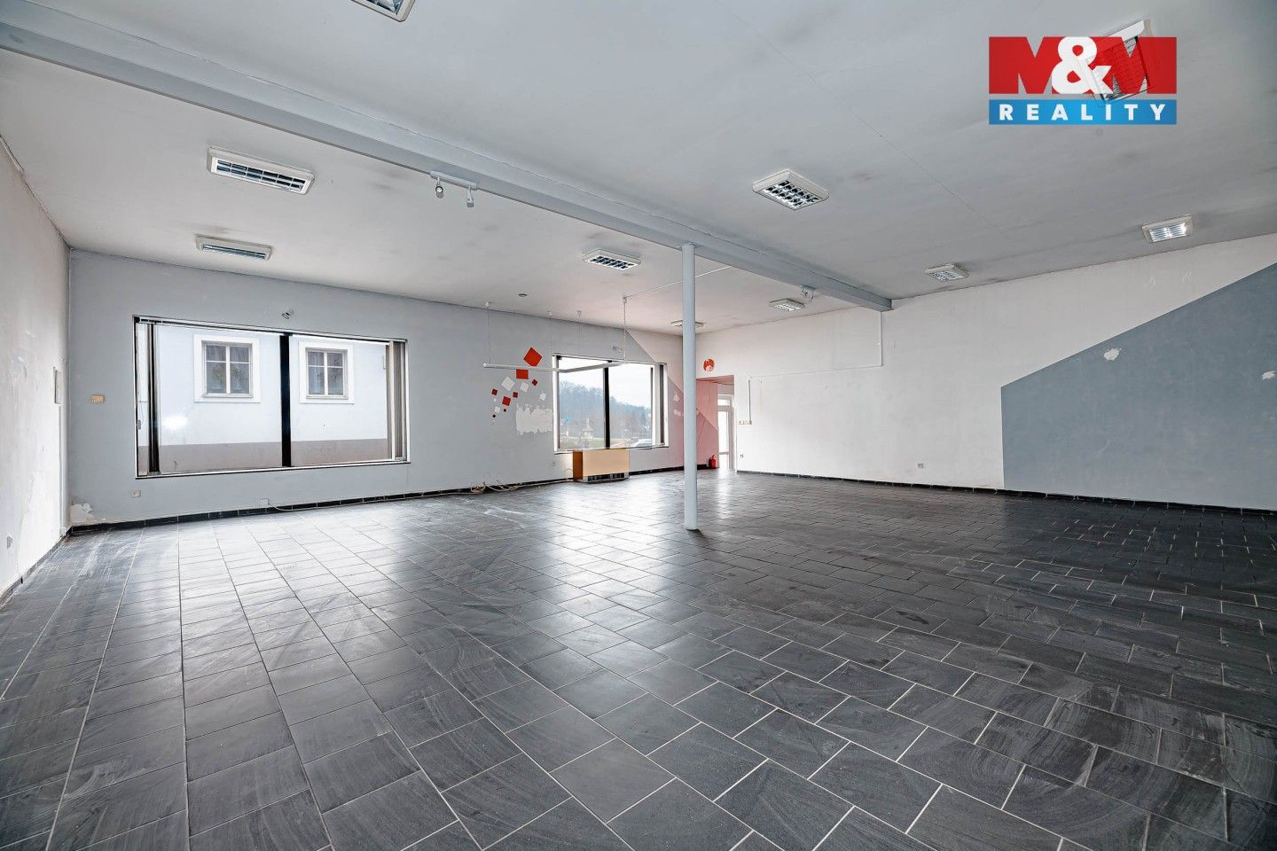 Prodej komerčního prostoru 154 m² - foto 3