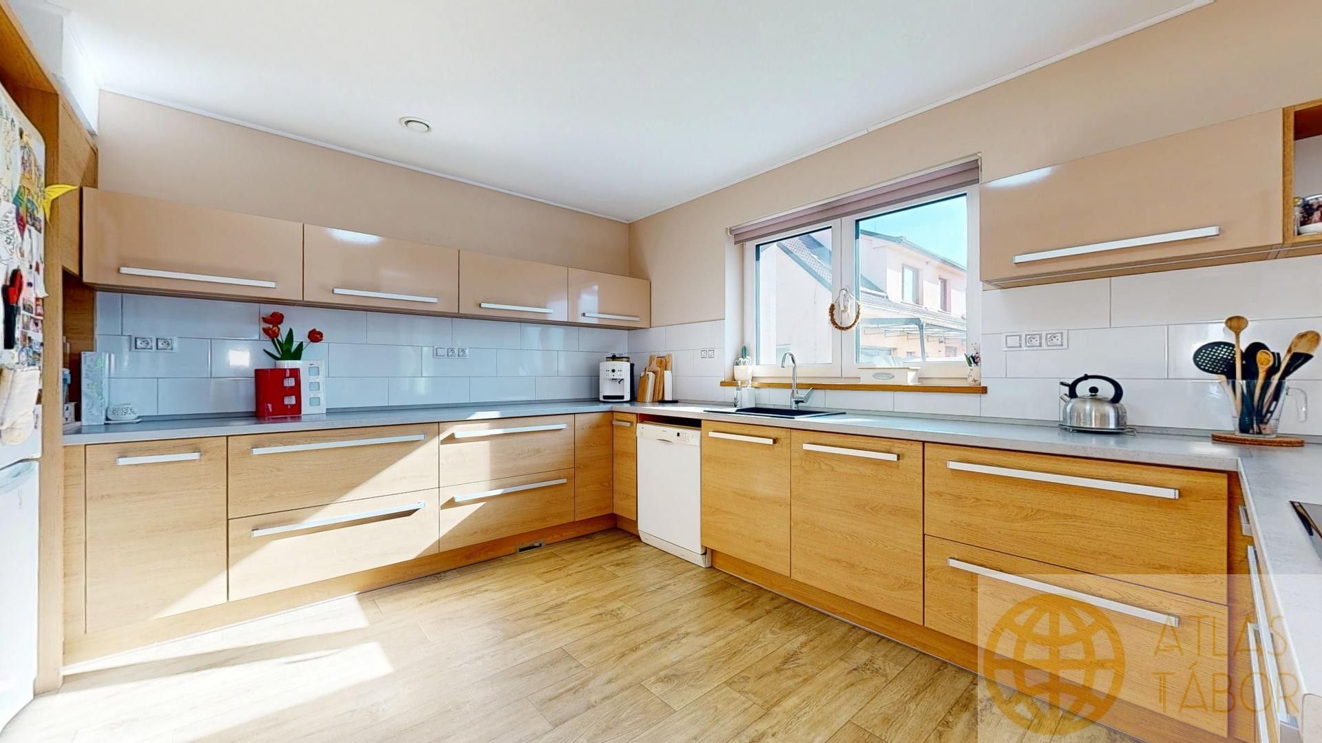 Prodej domu 169 m² - foto 1