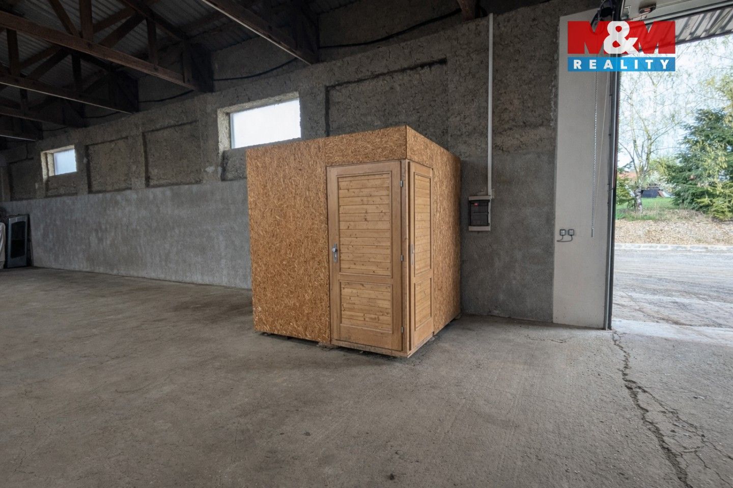 Pronájem komerčního prostoru 380 m² - foto 3