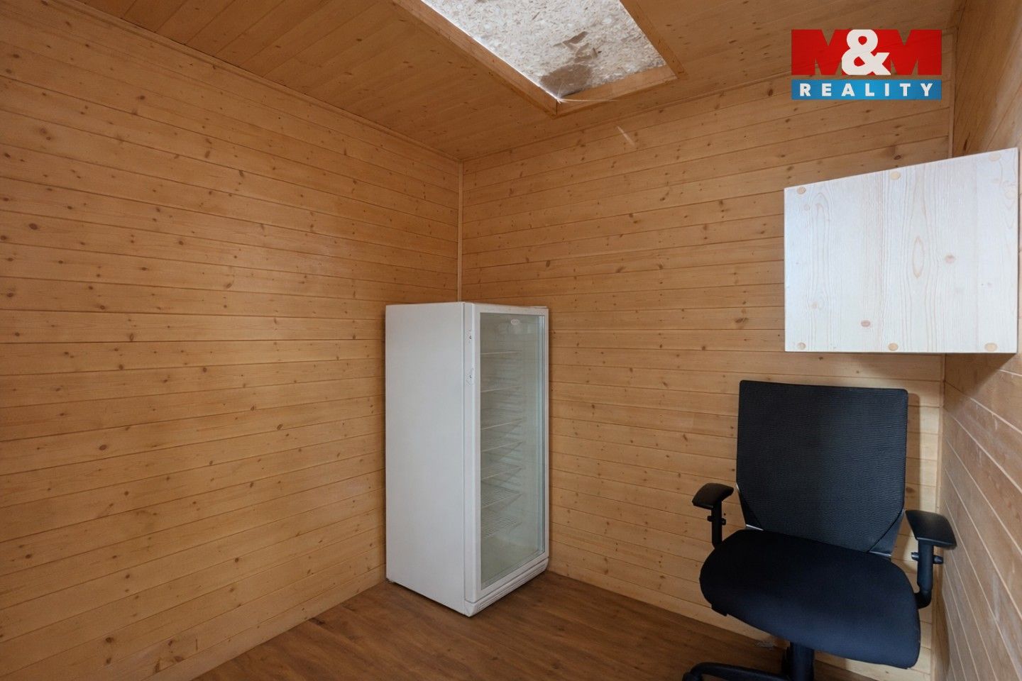 Pronájem komerčního prostoru 380 m² - foto 4