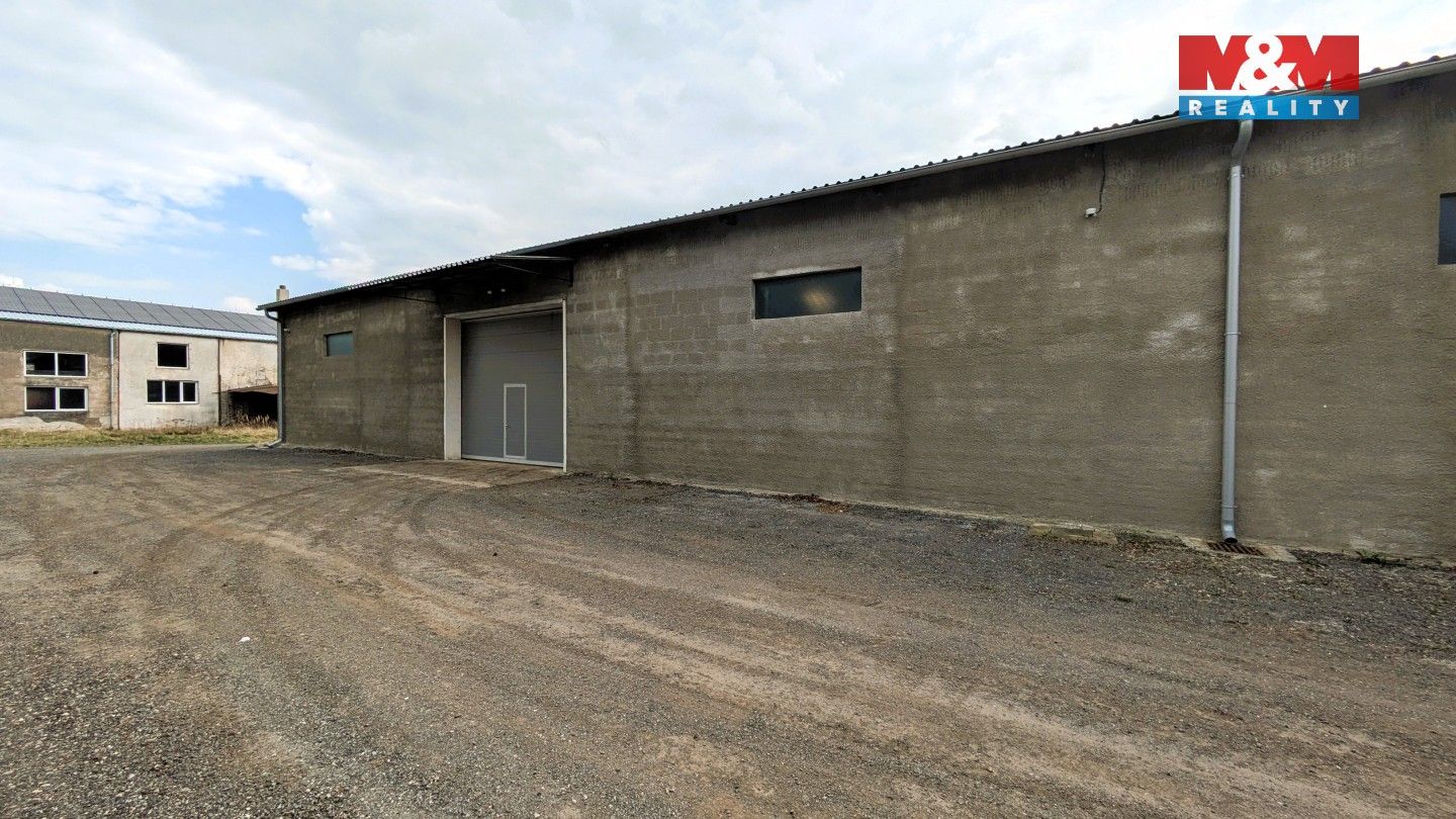 Pronájem komerčního prostoru 380 m² - foto 11