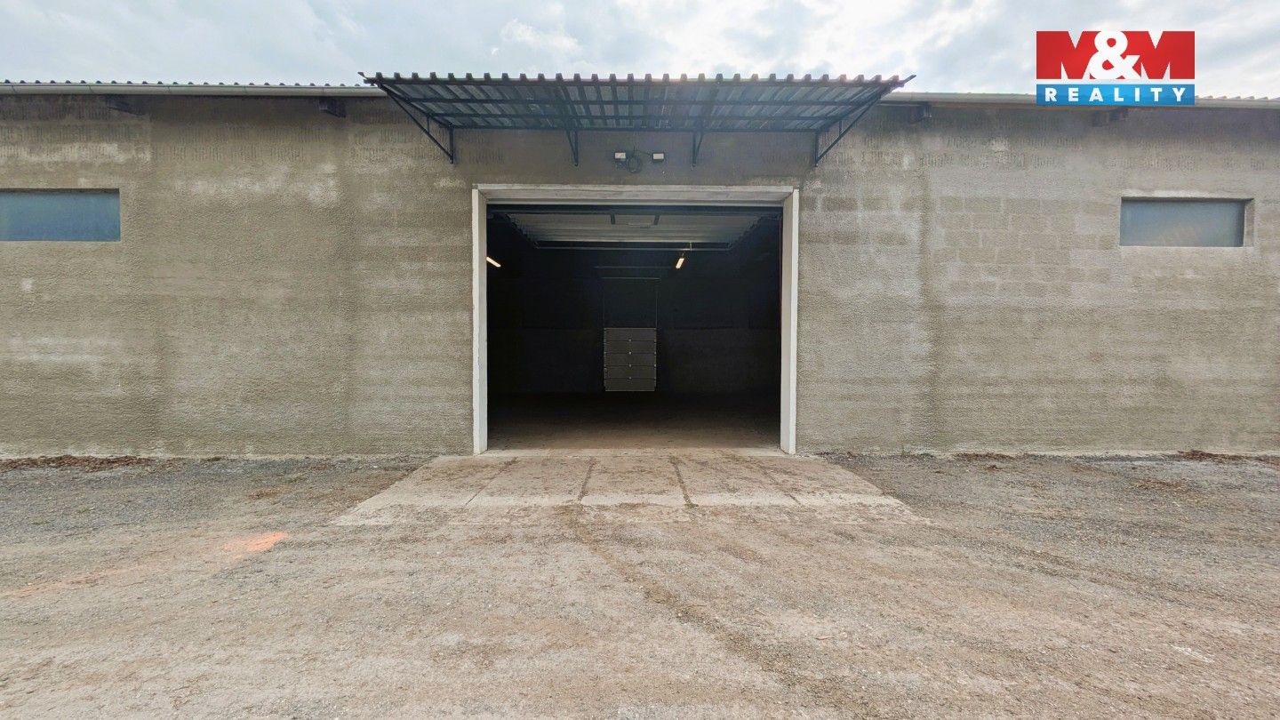 Pronájem komerčního prostoru 380 m² - foto 12