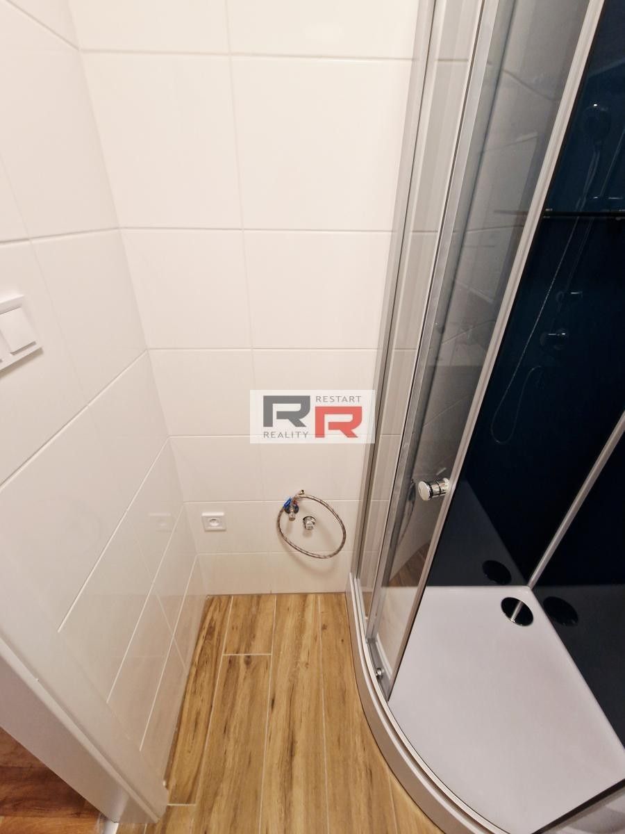 Pronájem bytu 3+1 65 m² - foto 4