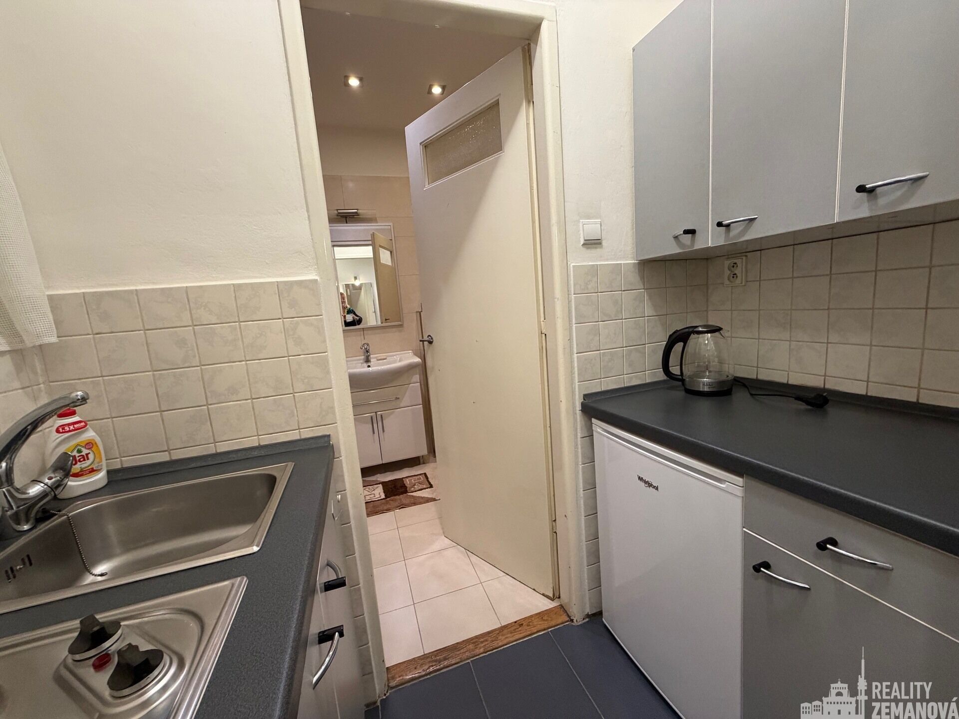 Pronájem bytu 1+1 33 m² - foto 10