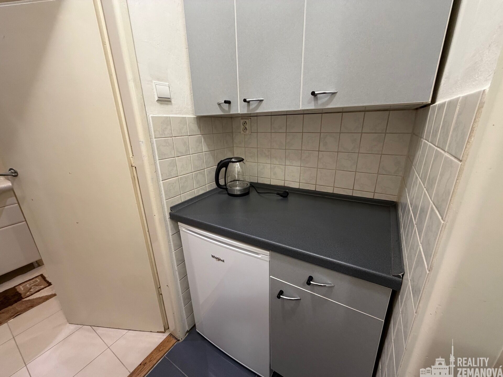 Pronájem bytu 1+1 33 m² - foto 9