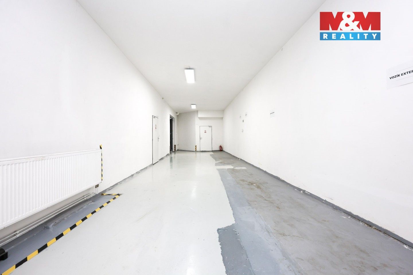 Pronájem komerčního prostoru 900 m² - foto 2