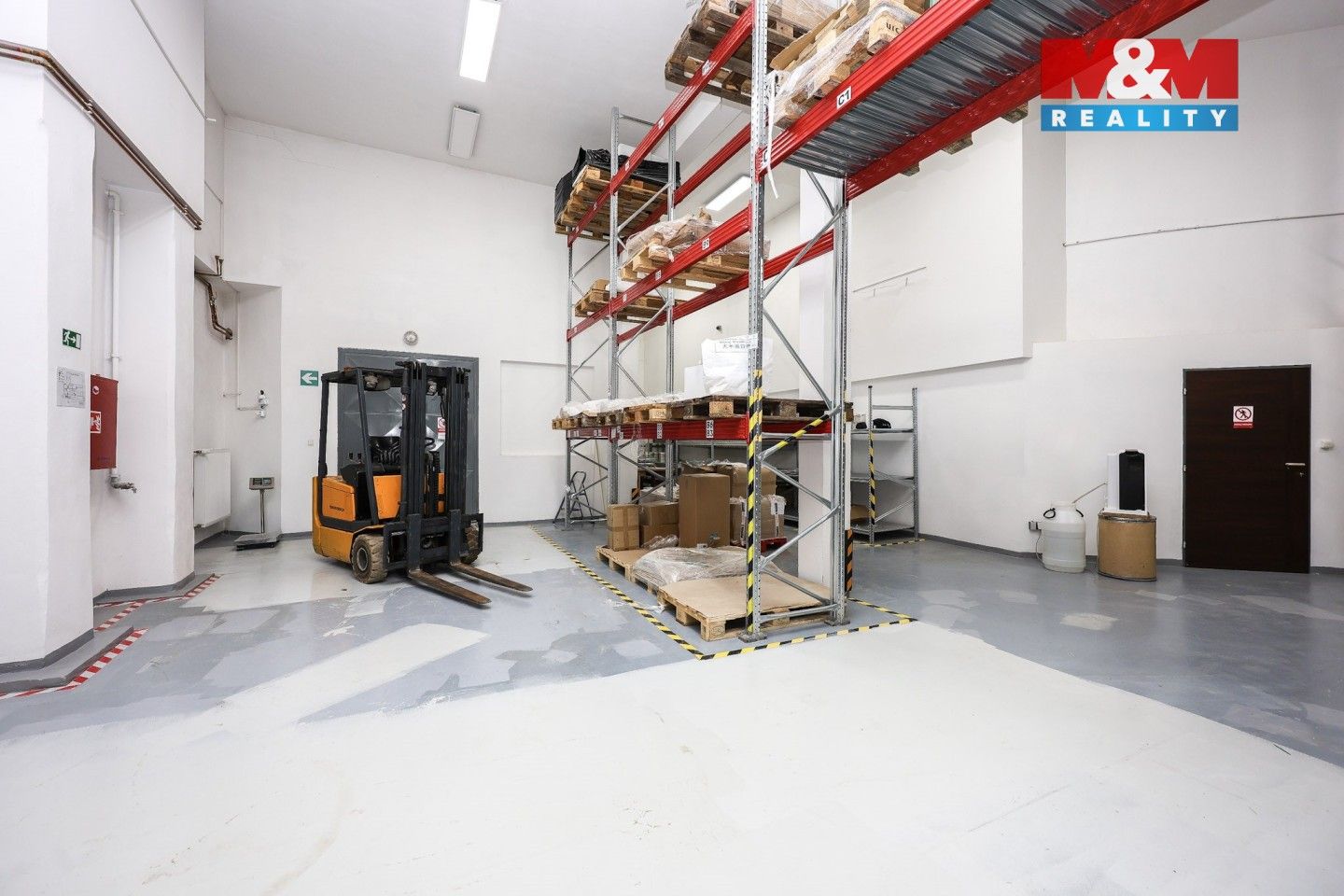Pronájem komerčního prostoru 900 m² - foto 4