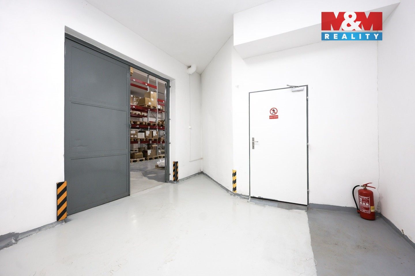 Pronájem komerčního prostoru 900 m² - foto 13