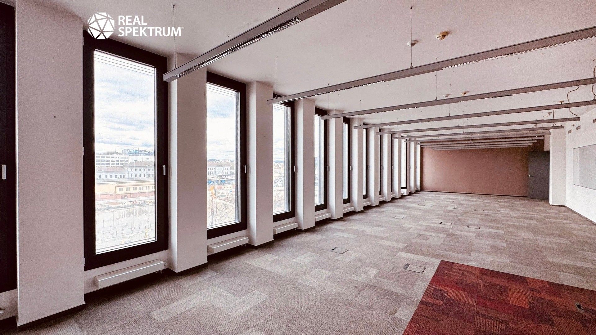 Pronájem komerčního prostoru 374 m² - foto 14