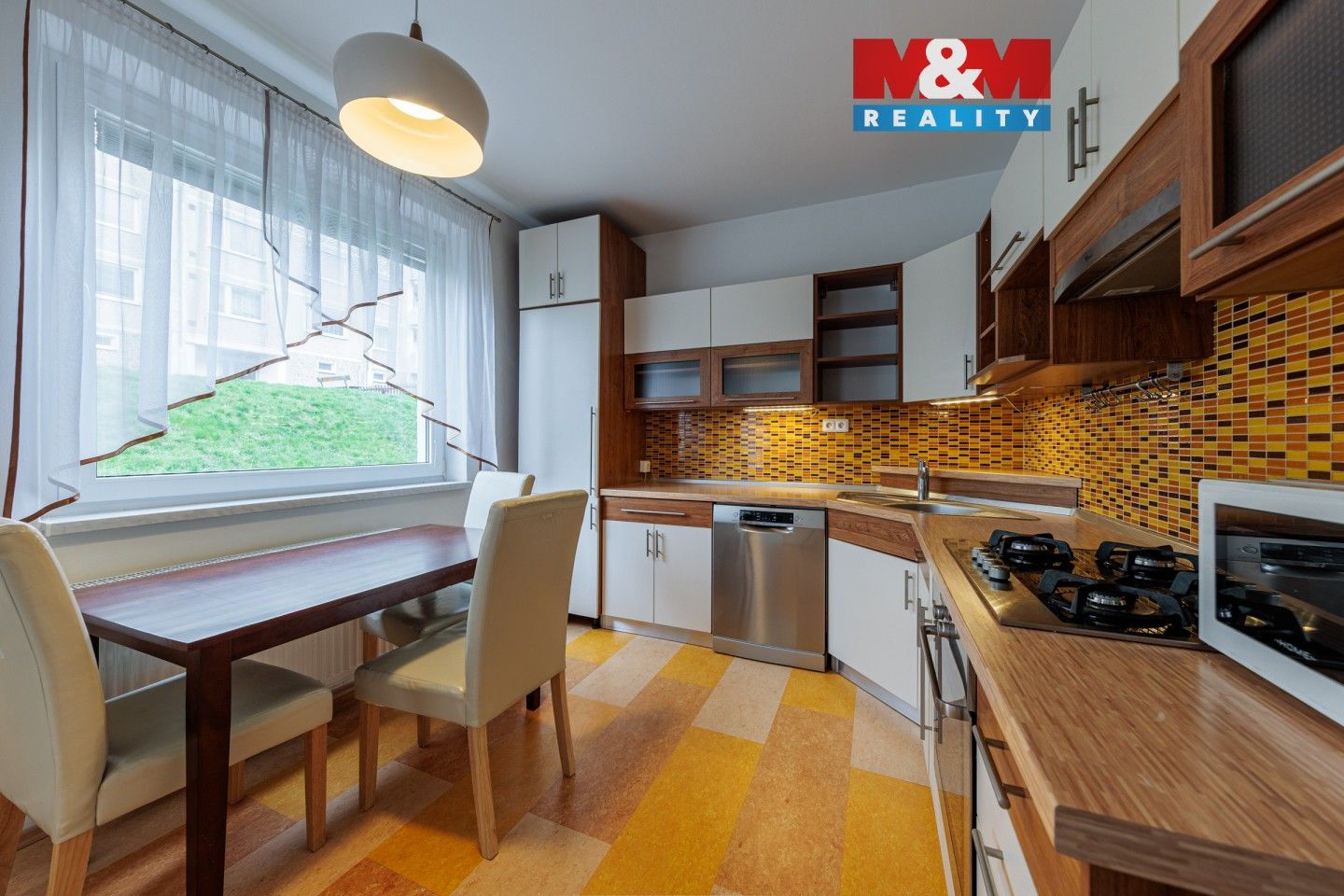 Pronájem bytu 3+1 76 m² - foto 1