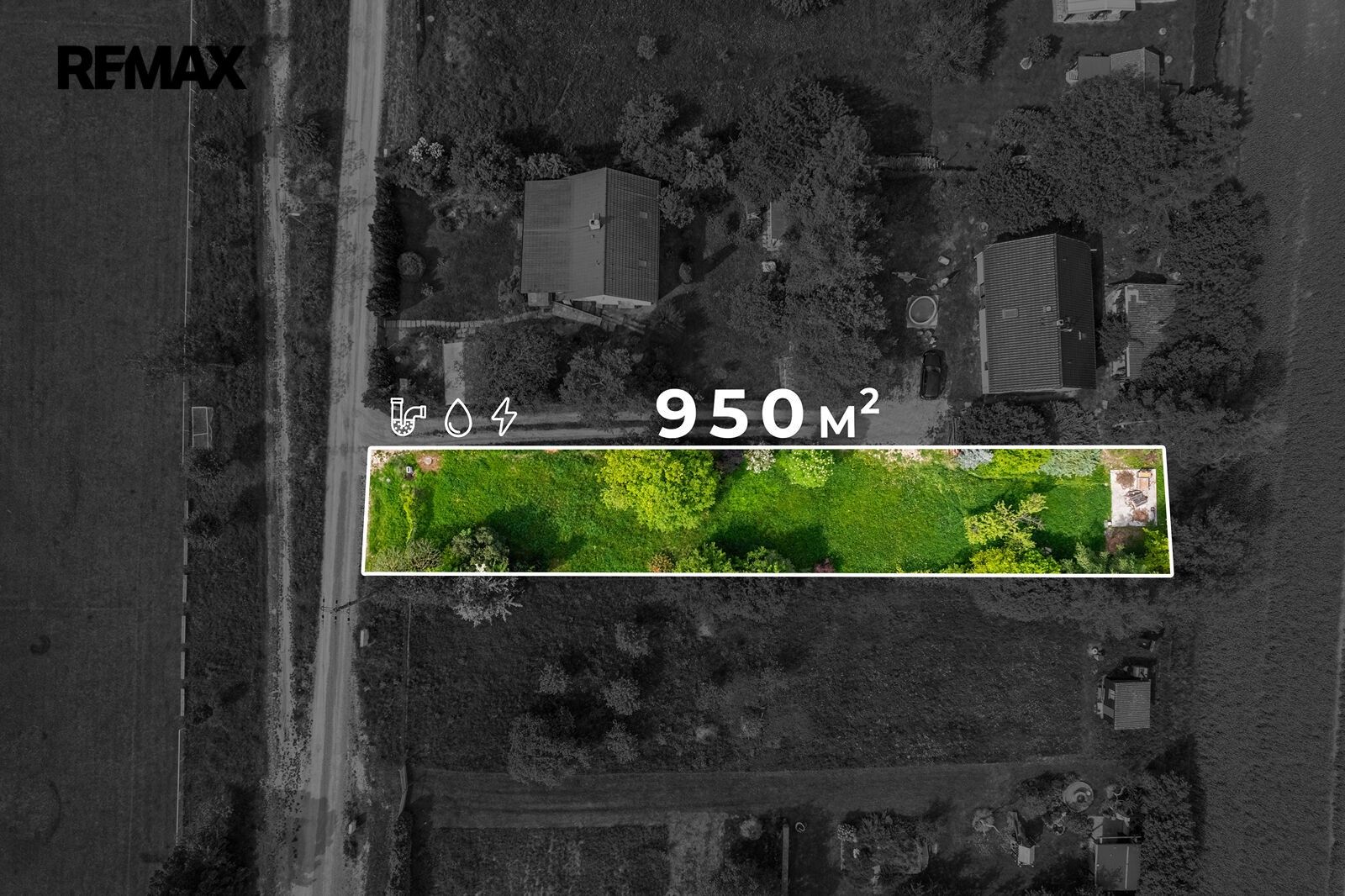 Prodej pozemku 950 m² - foto 2