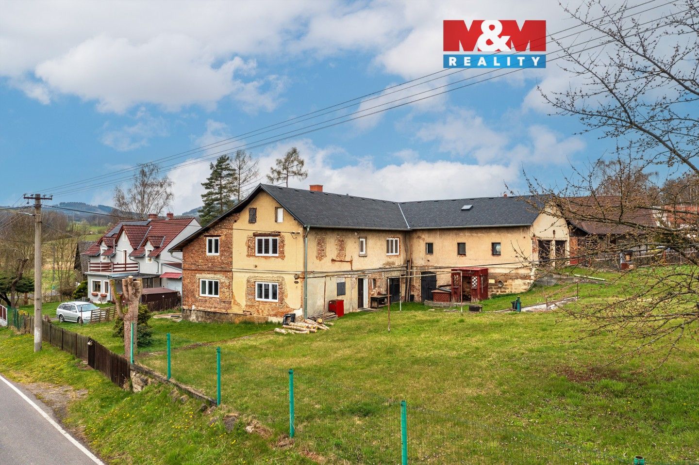 Prodej domu 200 m² - foto 1