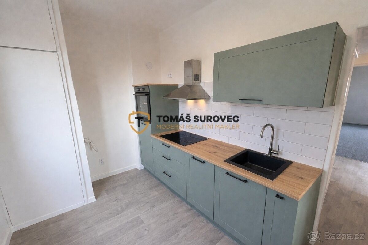 Pronájem bytu 3+1 75 m² - foto 1