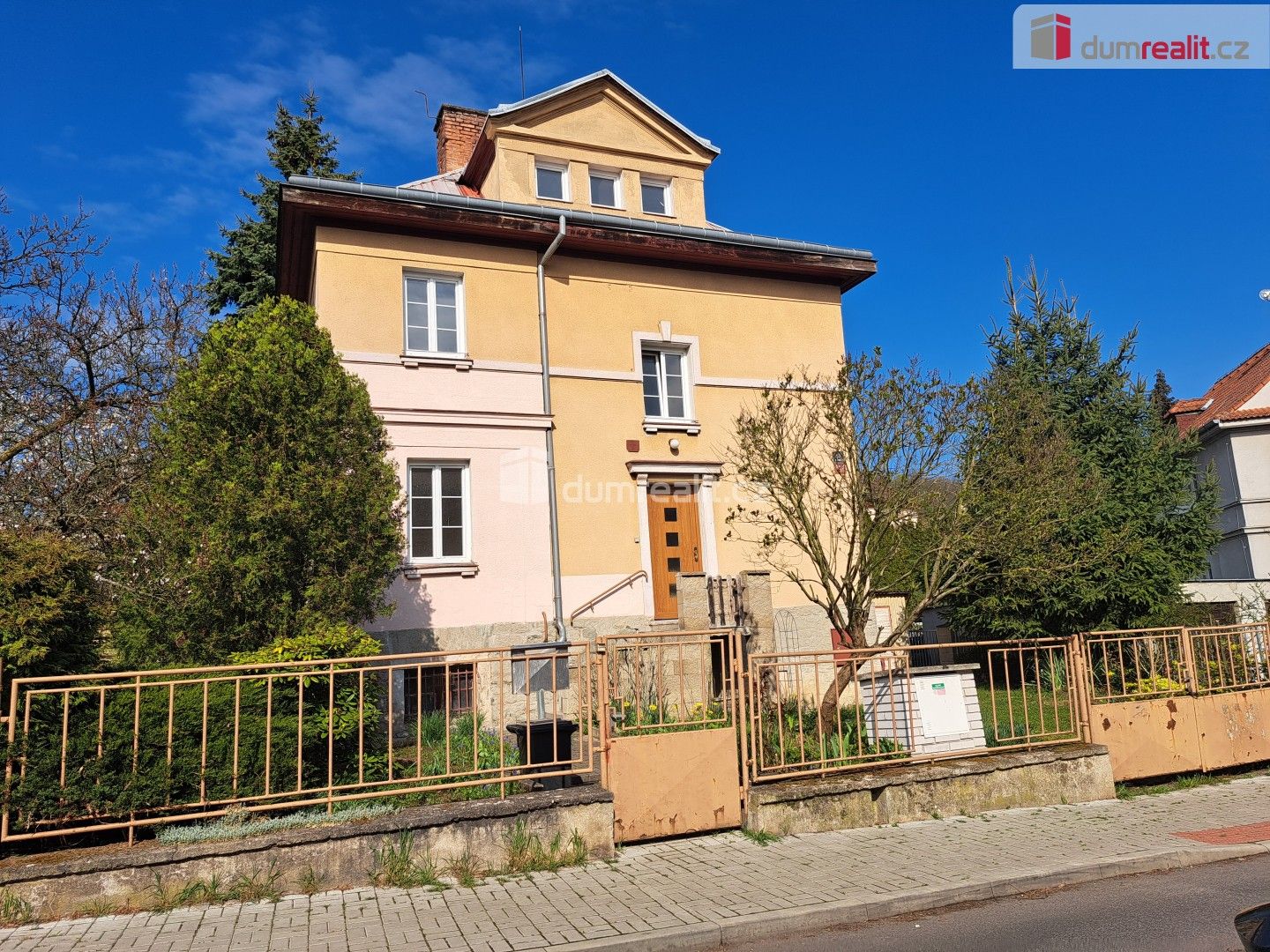 Prodej domu 150 m² - foto 1