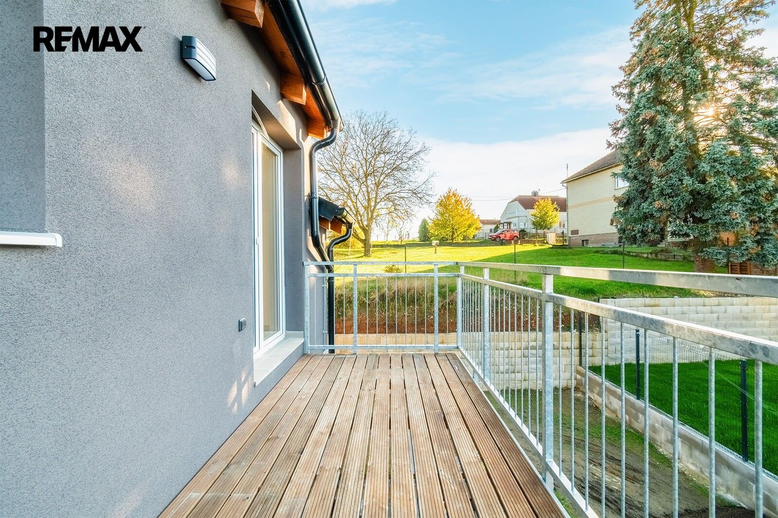 Pronájem bytu 4+kk 80 m² - foto 8