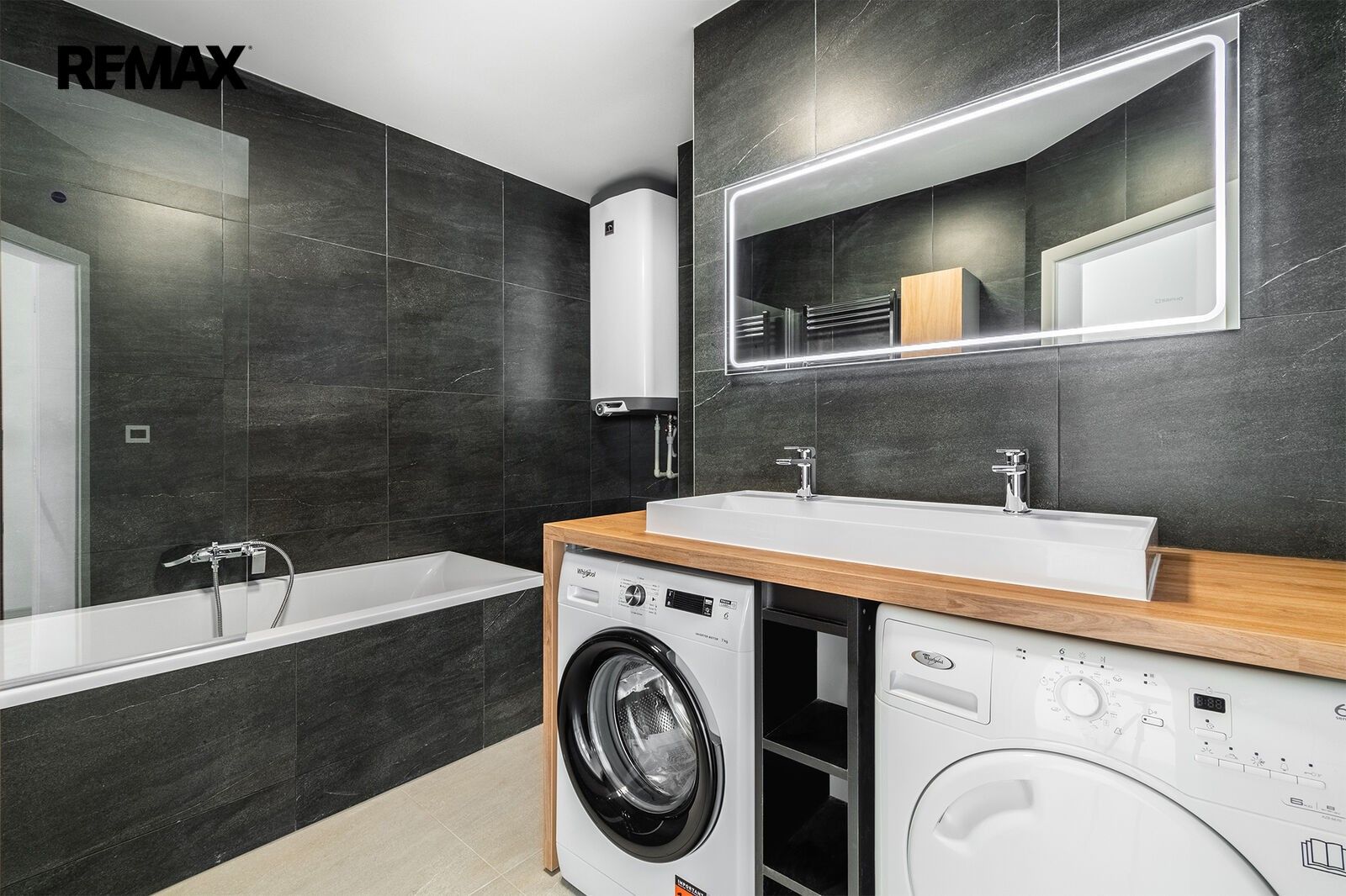 Pronájem bytu 4+kk 80 m² - foto 10