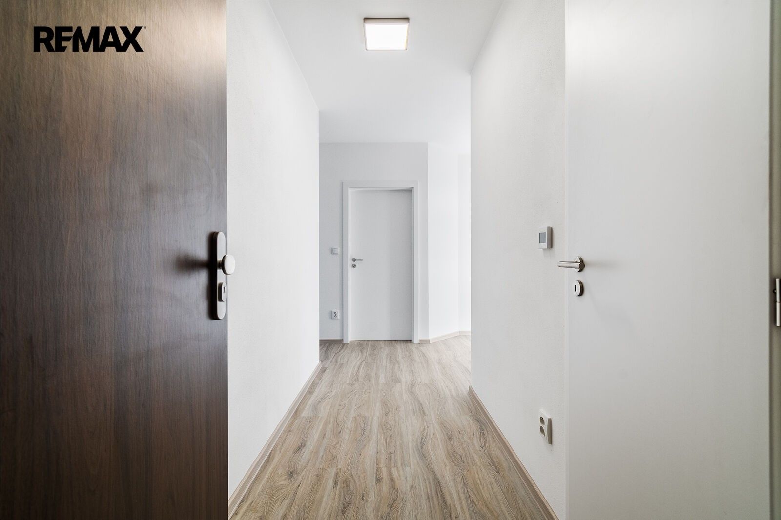 Pronájem bytu 4+kk 80 m² - foto 24
