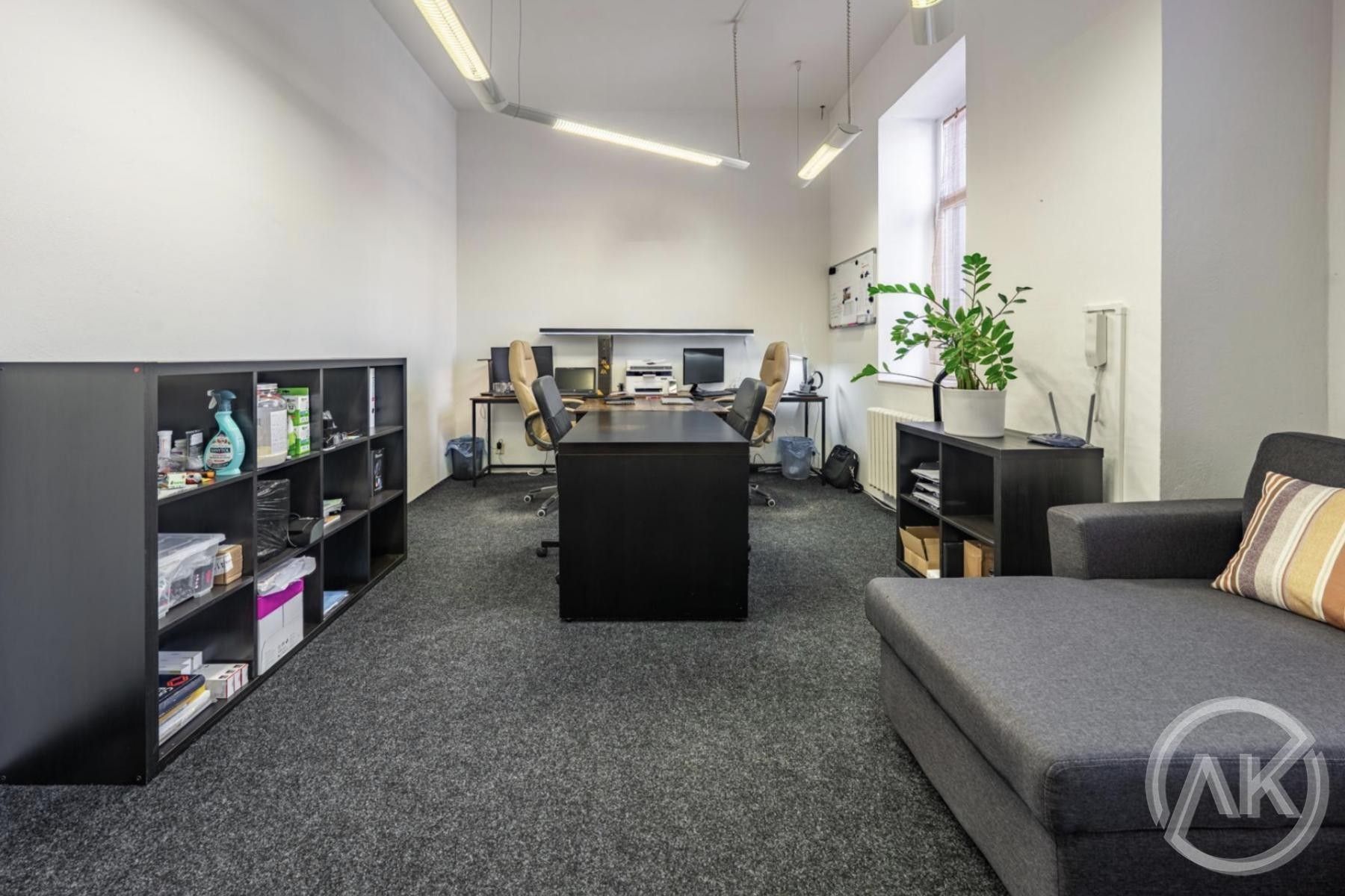 Pronájem komerčního prostoru 34 m² - foto 1