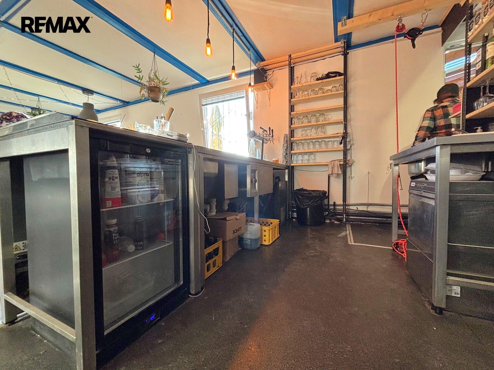 Pronájem komerčního prostoru 100 m² - foto 4
