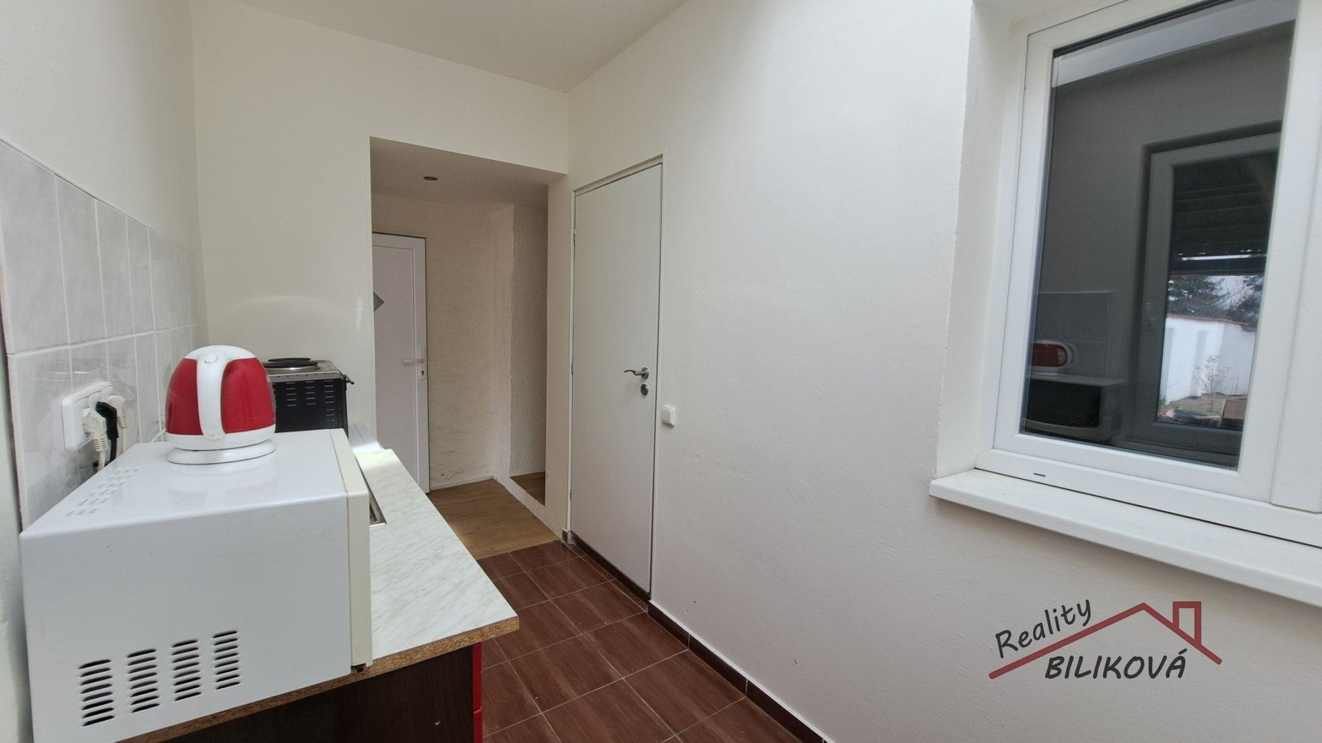 Pronájem bytu 1+1 28 m² - foto 4