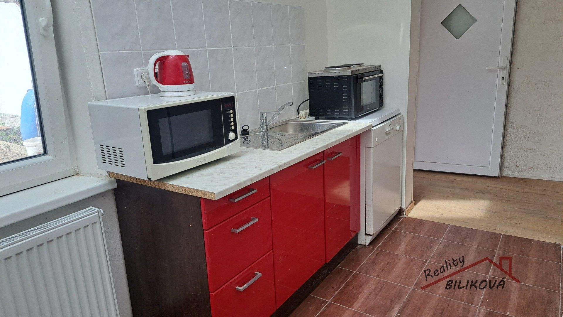 Pronájem bytu 1+1 28 m² - foto 1