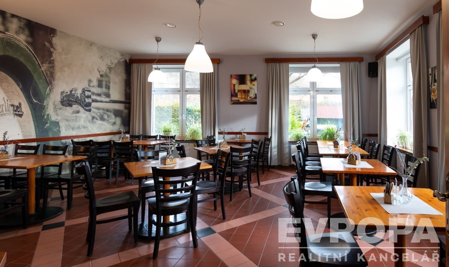 Prodej nemovitosti 458 m² - foto 4