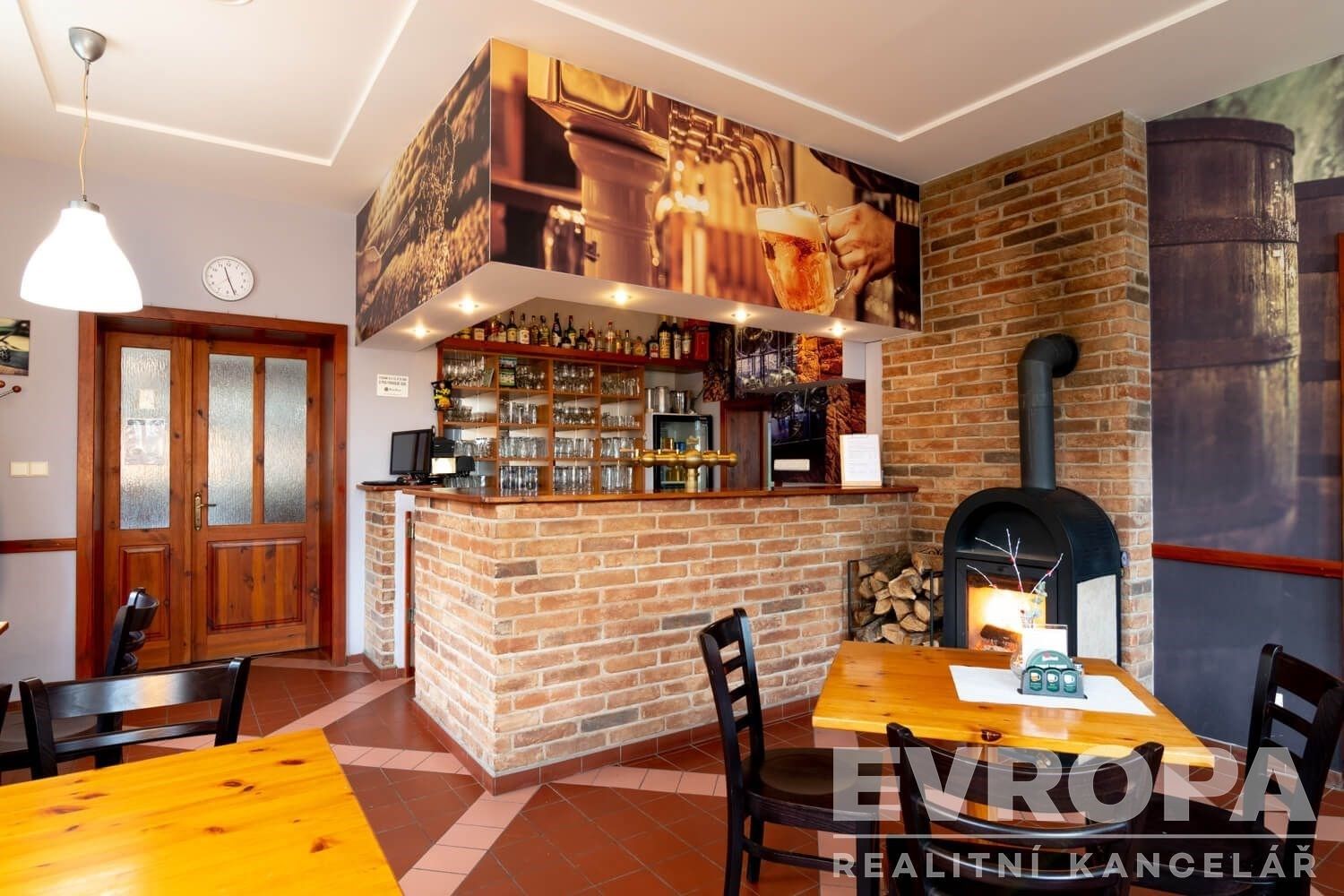 Prodej nemovitosti 458 m² - foto 7