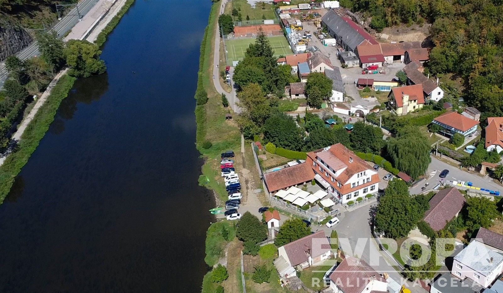 Prodej nemovitosti 458 m² - foto 19