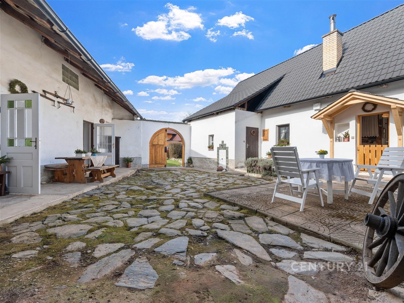 Prodej domu 150 m² - foto 1