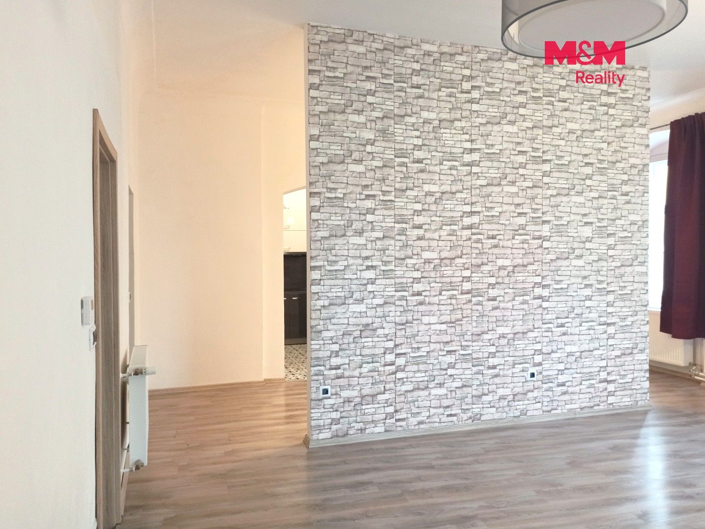 Pronájem bytu 2+1 81 m² - foto 2