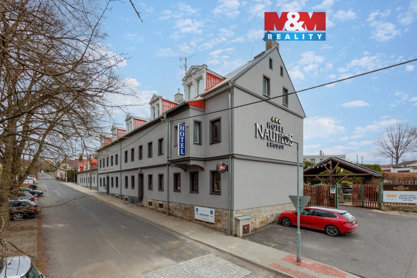Prodej komerčního prostoru 2700 m² - foto 1