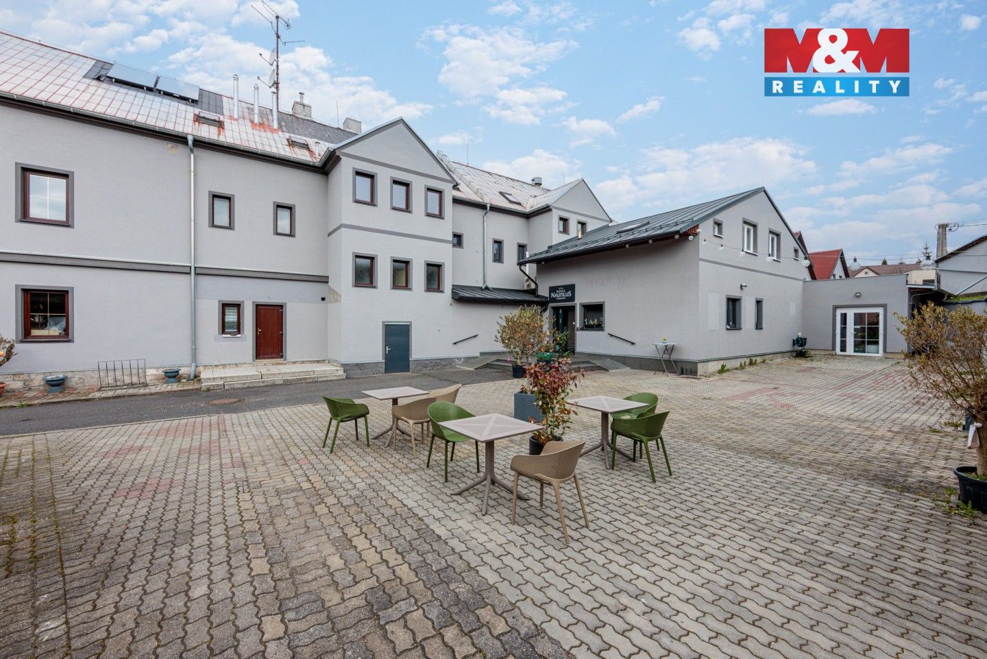 Prodej komerčního prostoru 2700 m² - foto 17