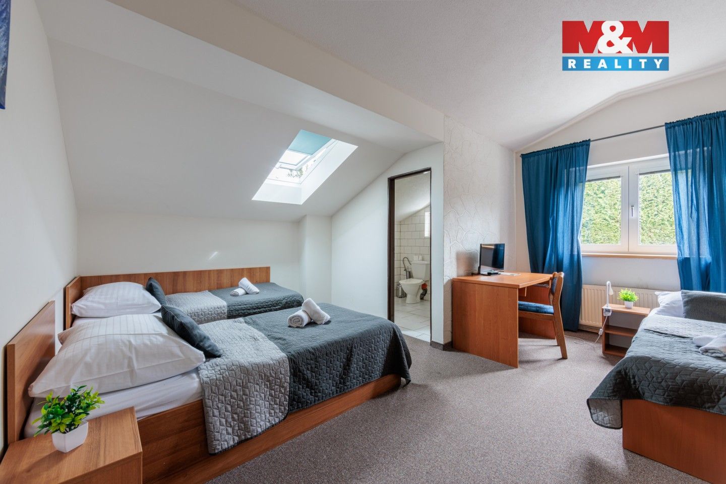 Prodej komerčního prostoru 2700 m² - foto 30