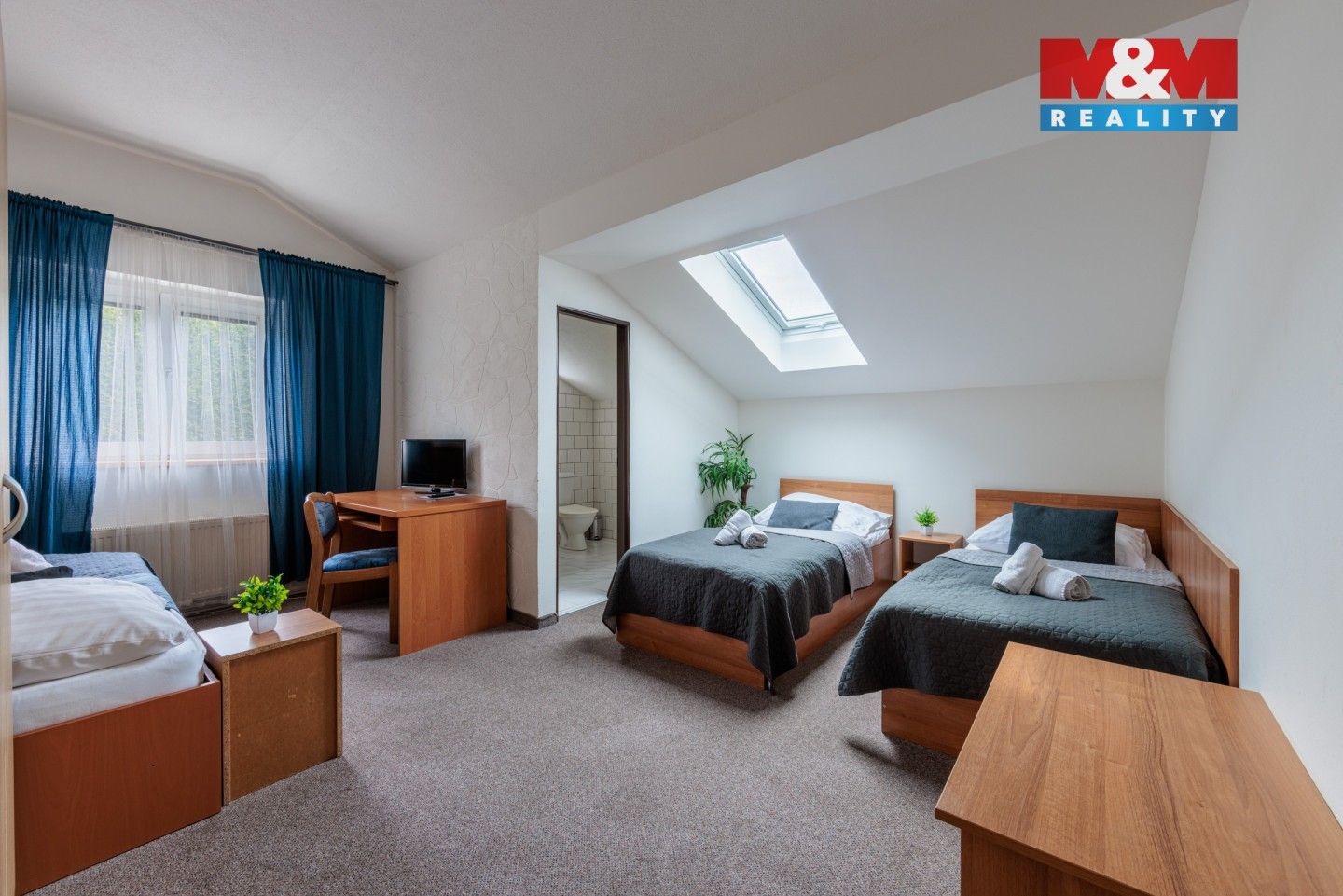 Prodej komerčního prostoru 2700 m² - foto 31