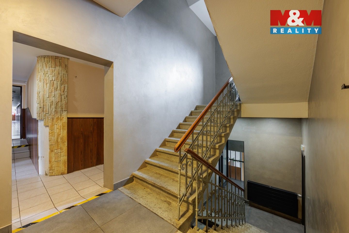 Prodej komerčního prostoru 2700 m² - foto 33