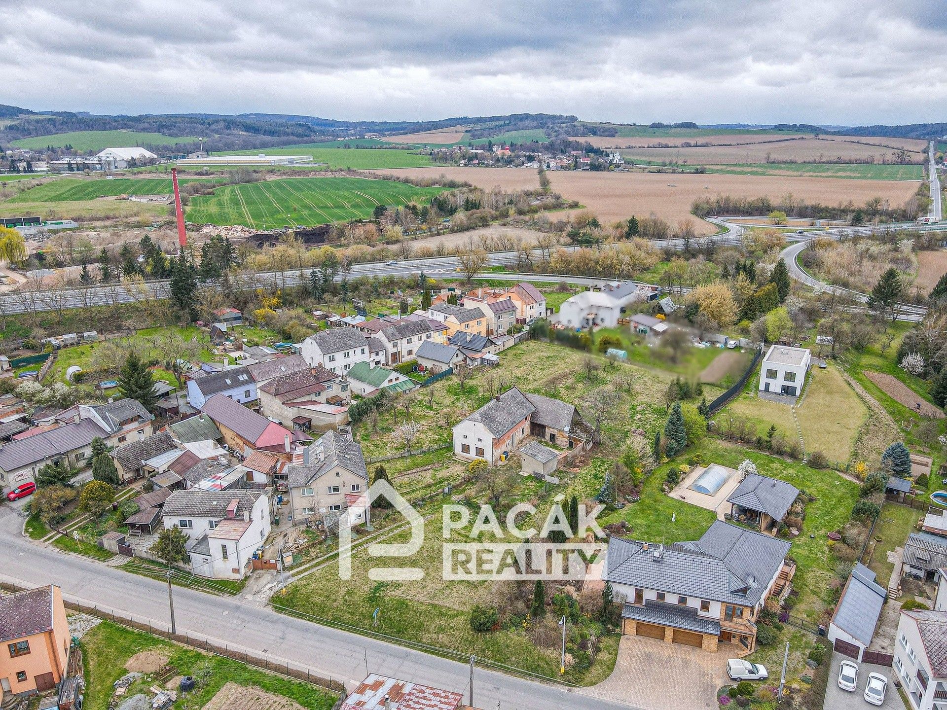 Prodej domu 200 m² - foto 1