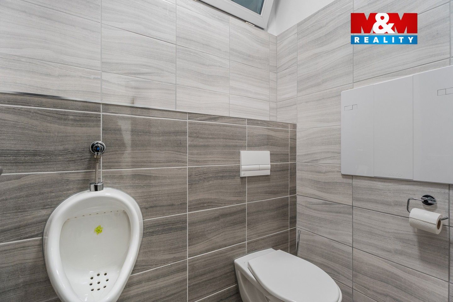 Pronájem komerčního prostoru 247 m² - foto 11