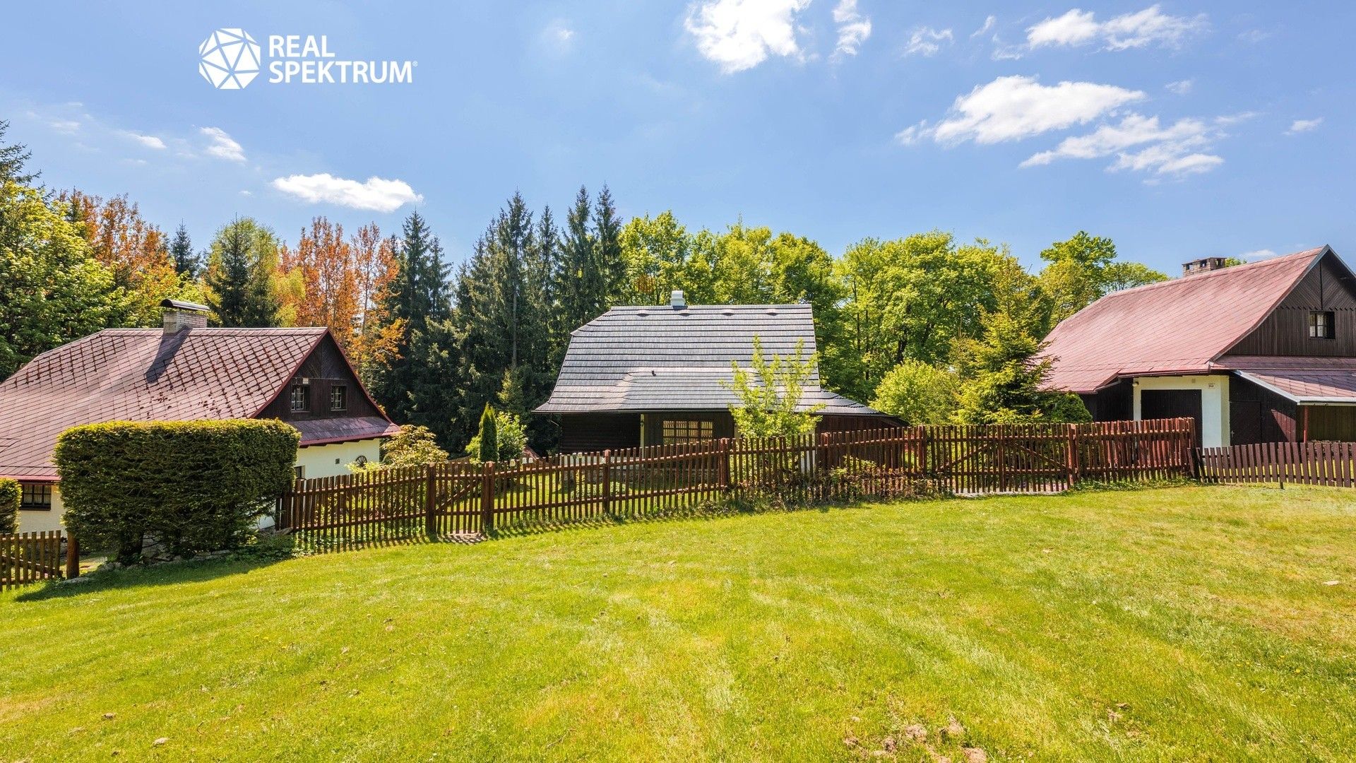 Prodej domu 150 m² - foto 1