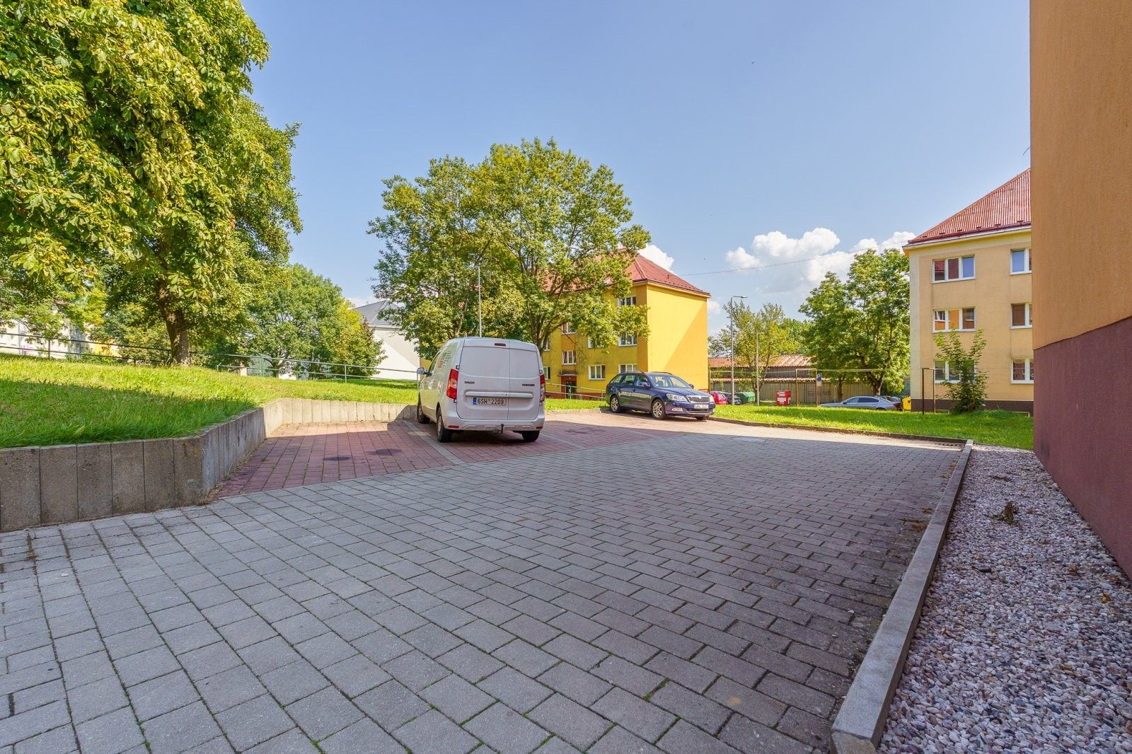 Pronájem bytu 1+1 37 m² - foto 10
