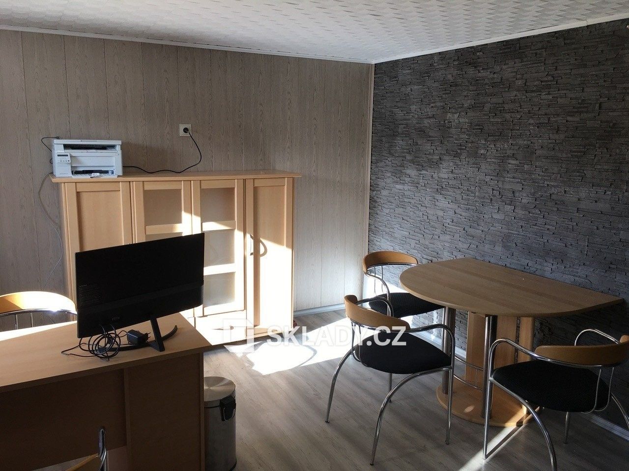 Pronájem komerčního prostoru 670 m² - foto 5