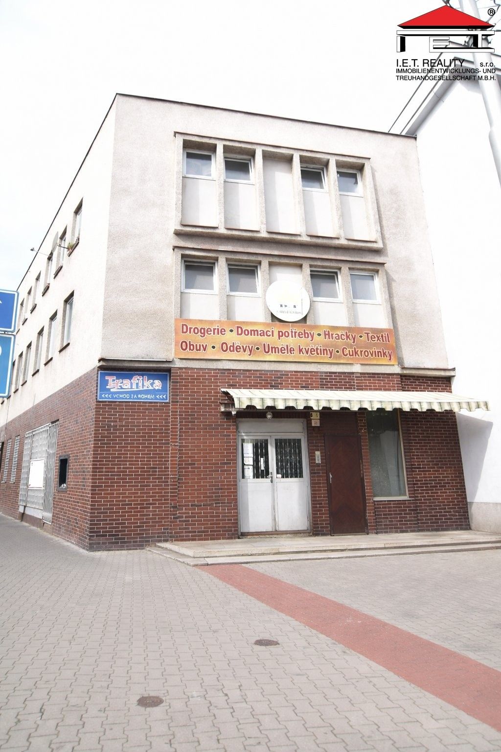 Pronájem komerčního prostoru 430 m² - foto 2