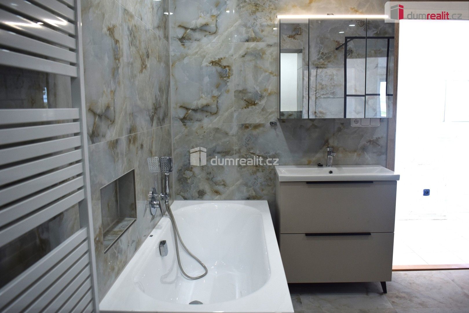 Pronájem nemovitosti 139 m² - foto 4