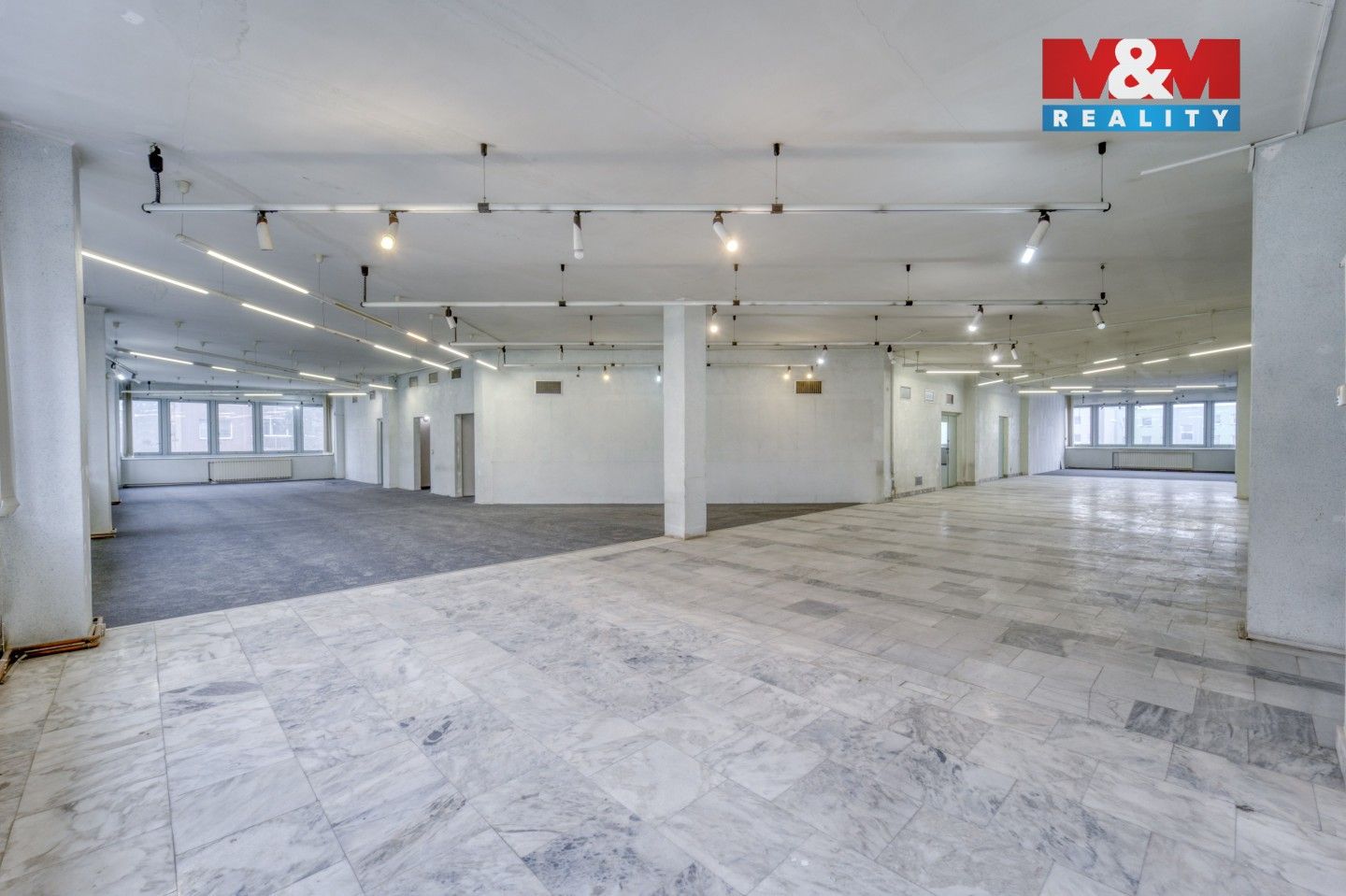 Pronájem komerčního prostoru 641 m² - foto 3