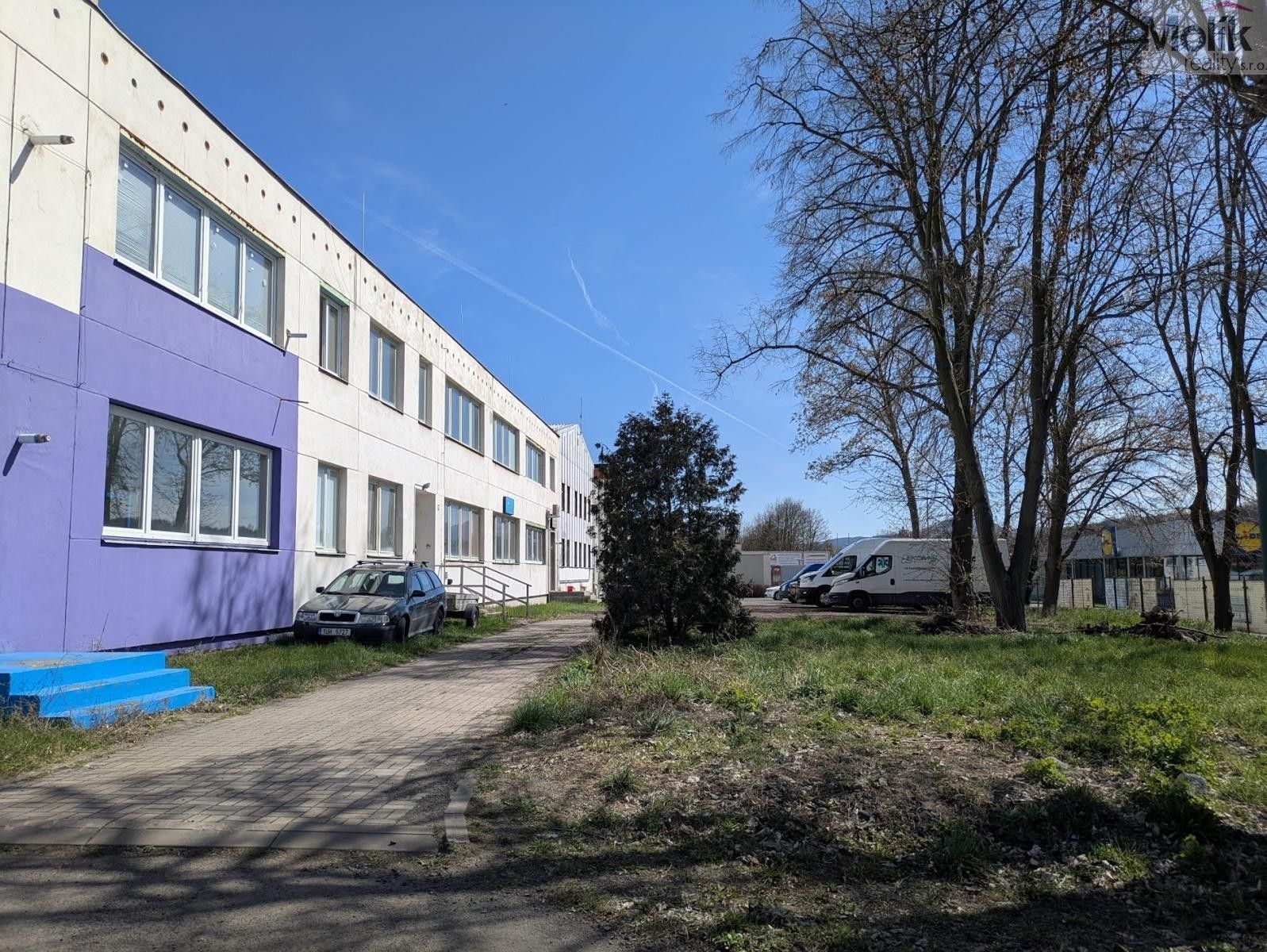 Pronájem komerčního prostoru 351 m² - foto 2